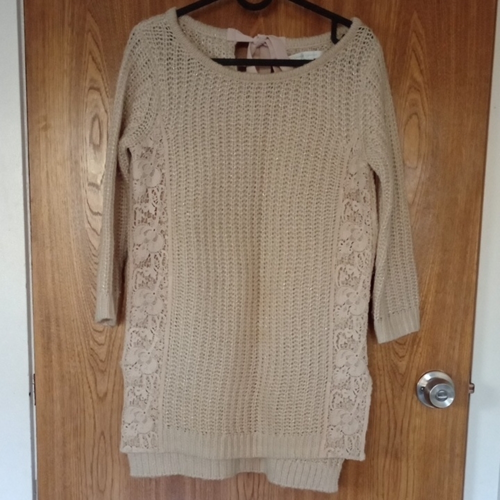 LC Lauren Conrad Cream Crew Neck Sweater with Long Sleeves and Ribbed Knit